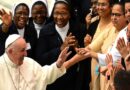Por primera vez, Francisco abrirá la participación de mujeres en las misas